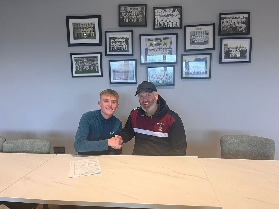 Club Sign Four