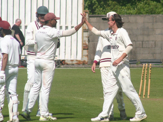 Accy Beat East Lancs To Go Clear At Top